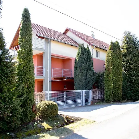 Bonita Apartman Haz Apartment *
