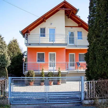 Bonita Apartman Haz Apartment *